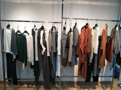 服裝專業人士解讀 什么叫品牌折扣女裝尾貨分份？
